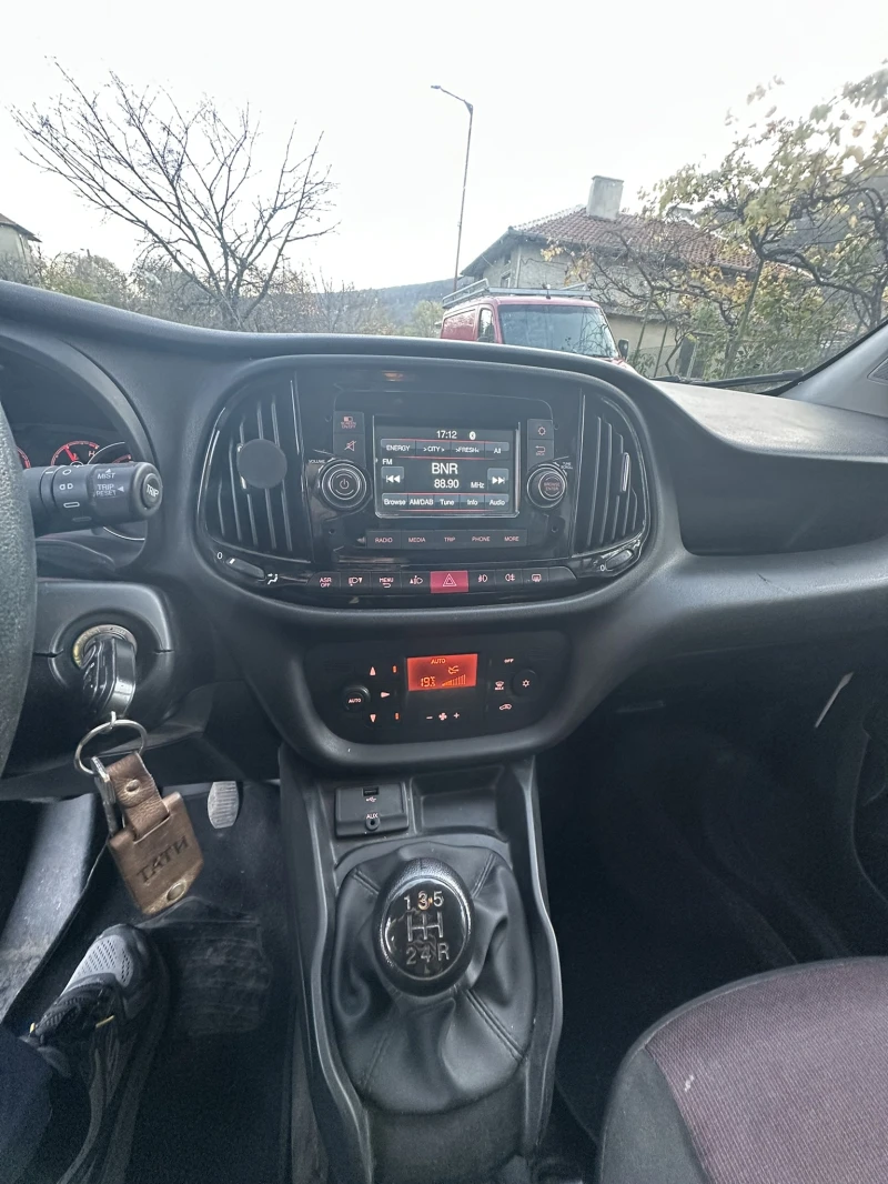 Fiat Doblo 1.3 MultiJet Фактура, снимка 14 - Автомобили и джипове - 52429768