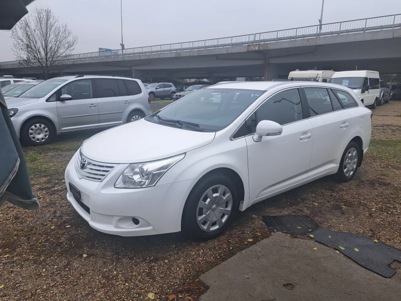 Toyota Avensis 1.8 valve matic, снимка 2 - Автомобили и джипове - 52490990