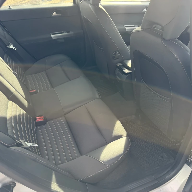 Volvo S40 1.9d, снимка 6 - Автомобили и джипове - 53267672