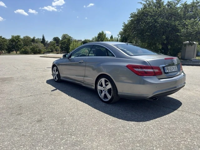 Mercedes-Benz E 220 CDI, снимка 5 - Автомобили и джипове - 55537222