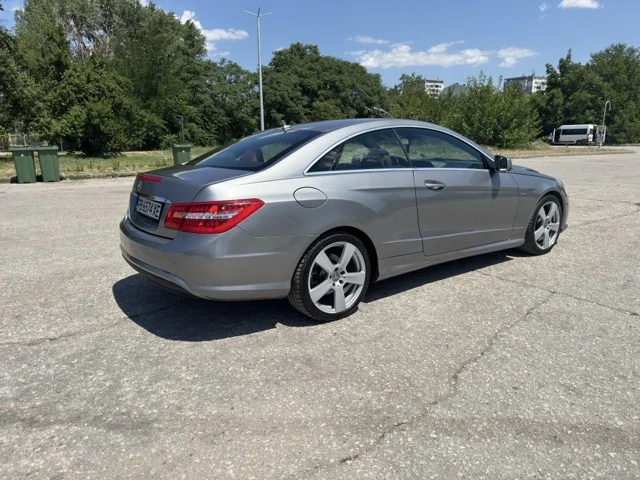 Mercedes-Benz E 220 CDI, снимка 4 - Автомобили и джипове - 55537222