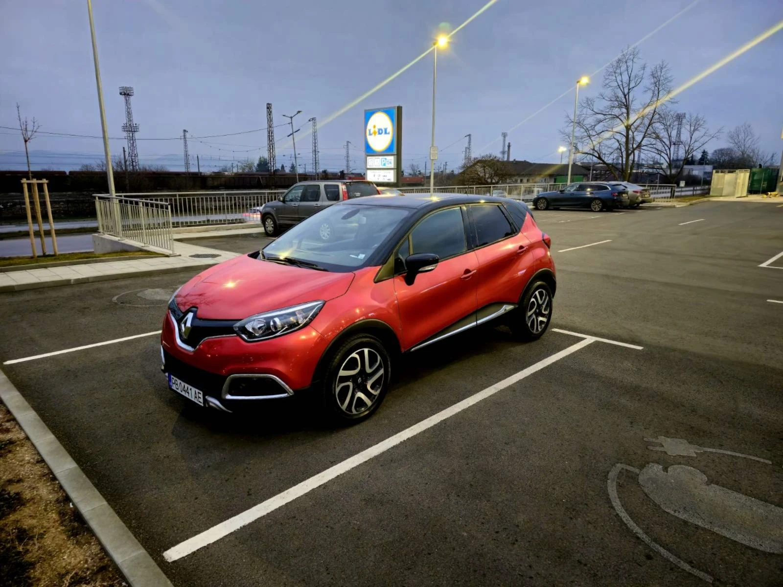 Renault Captur 0.9 90HP  Камера Навигация Климатроник Газ EVRO 6 - изображение 4