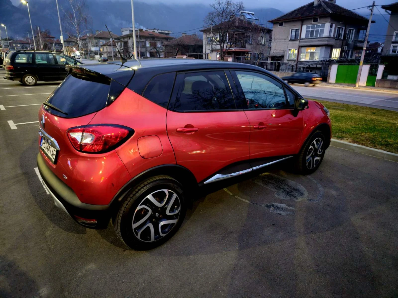 Renault Captur 0.9 90HP  Камера Навигация Климатроник Газ EVRO 6 - изображение 7