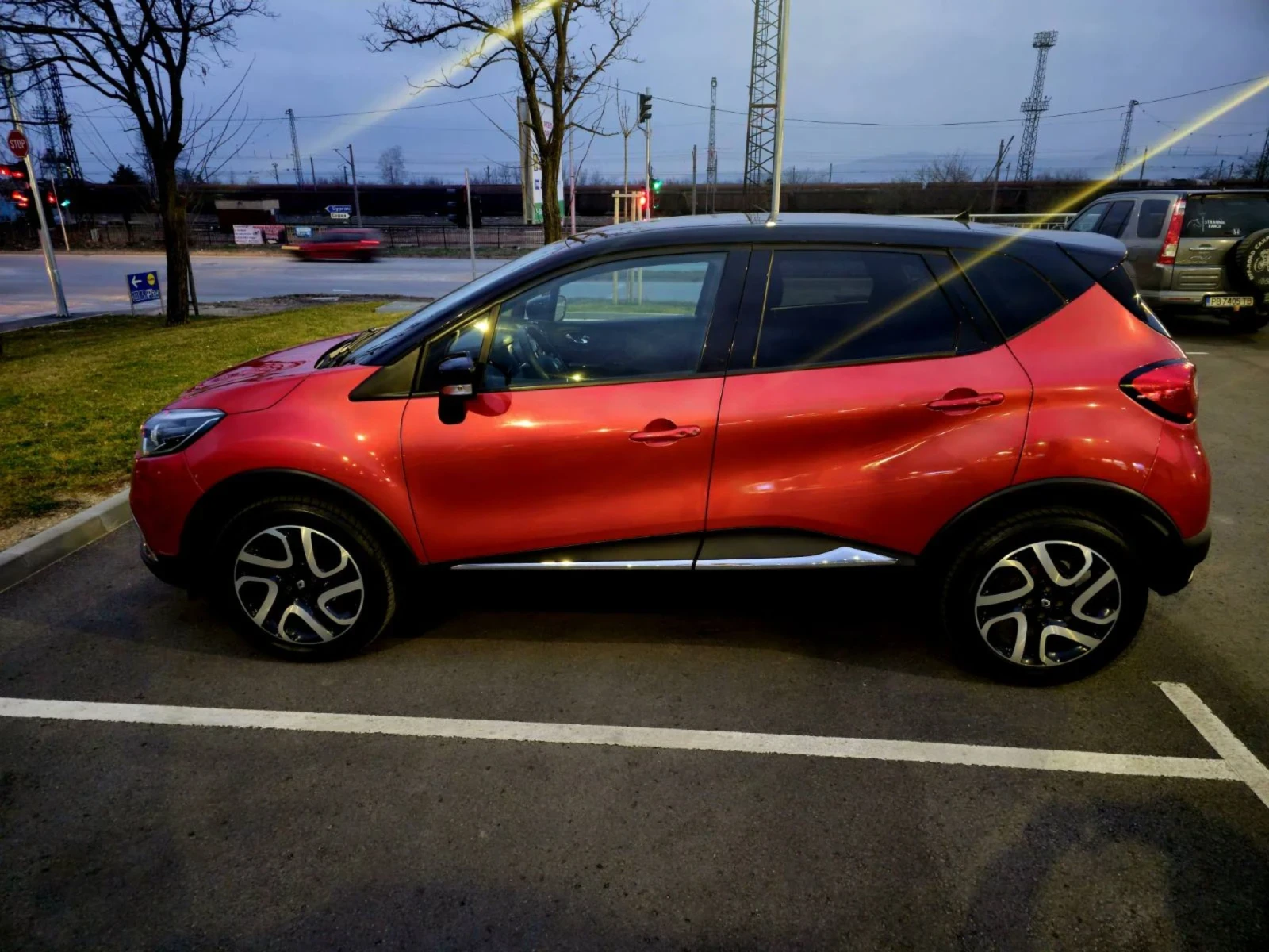 Renault Captur 0.9 90HP  Камера Навигация Климатроник Газ EVRO 6 - изображение 9