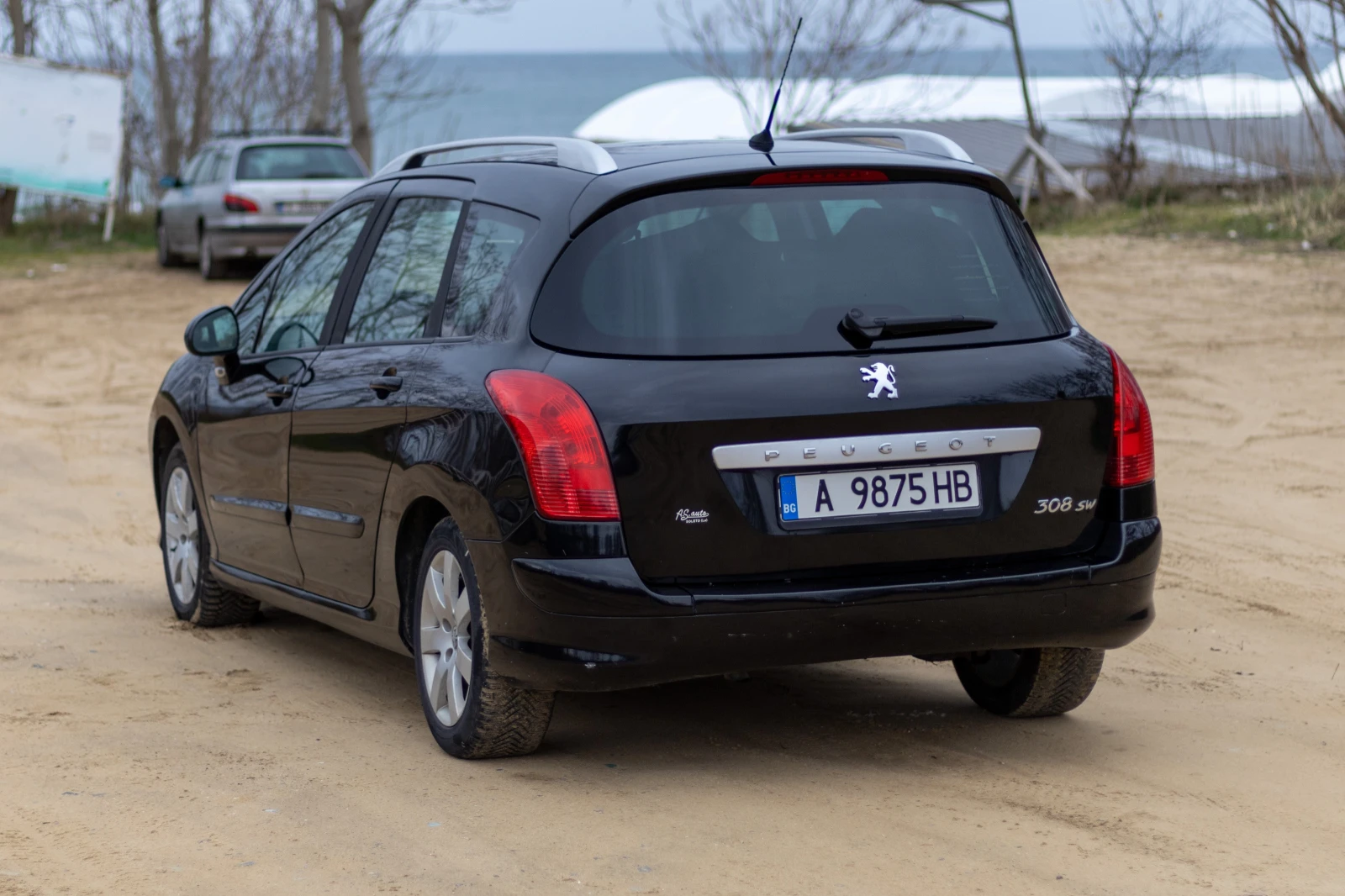 Peugeot 308 SW 1.6hDI - изображение 10