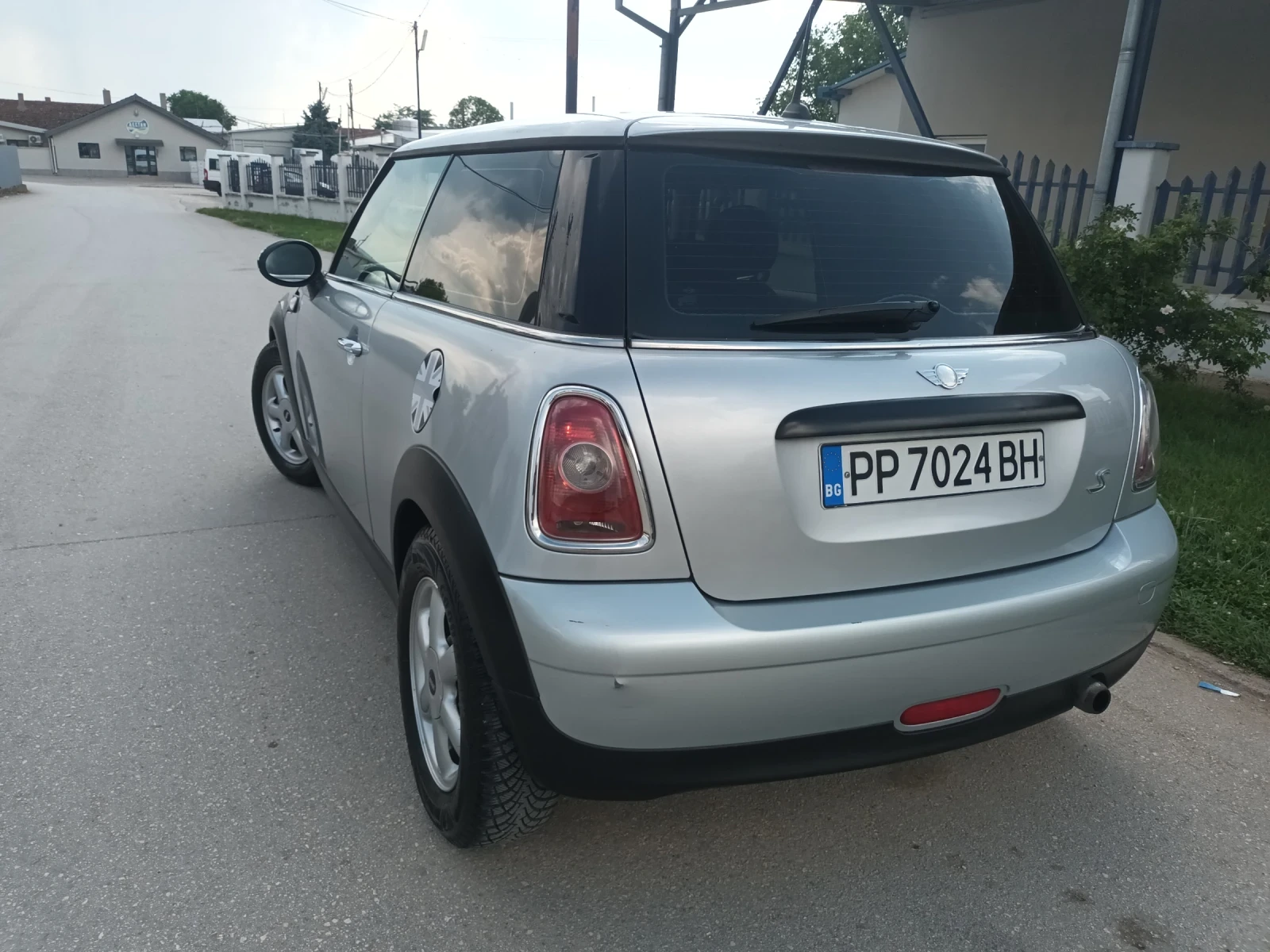 Mini Cooper 1.4 95 к.с - изображение 6