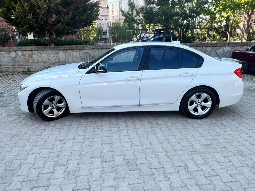 BMW 320  - изображение 4
