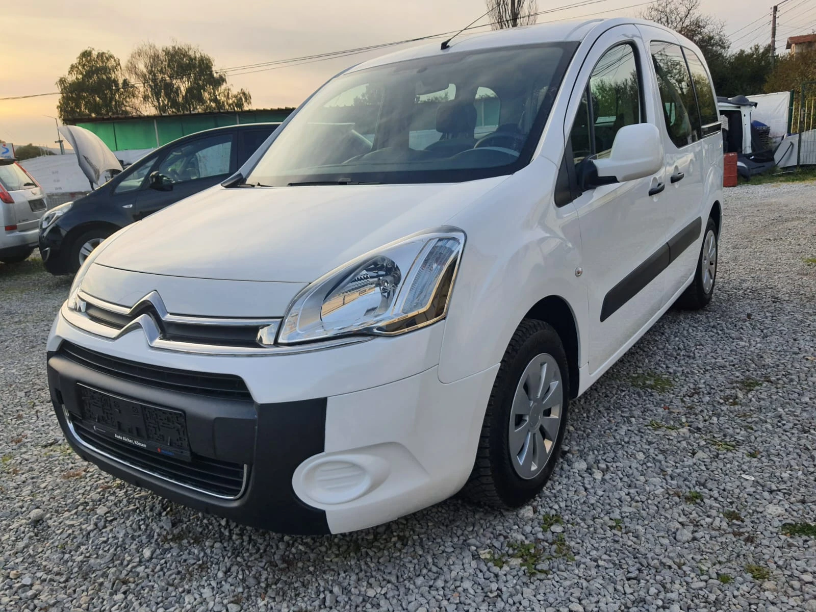 Citroen Berlingo 1.6d - изображение 2