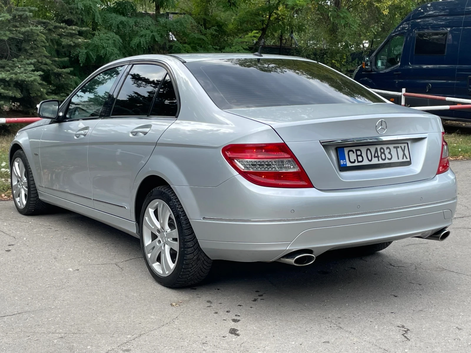 Mercedes-Benz C 320 4 Matic СЕРВИЗНА ИСТОРИЯ - изображение 7