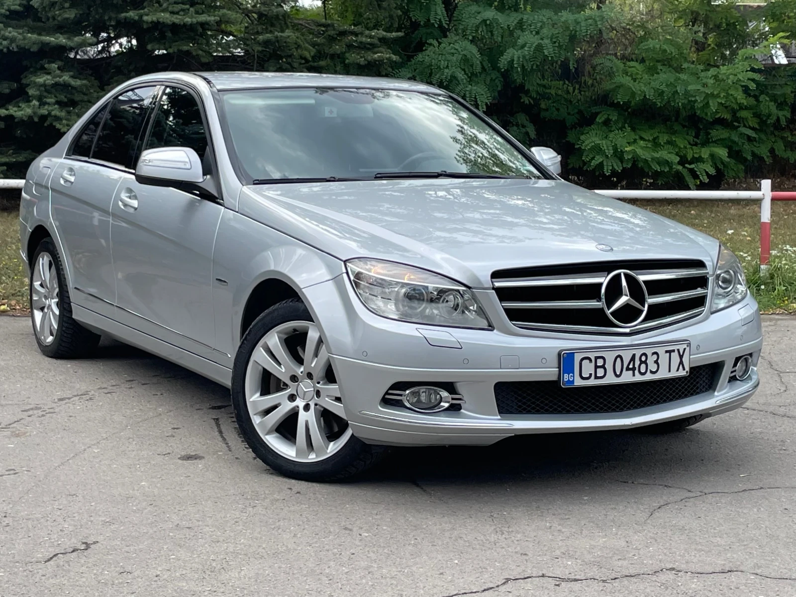 Mercedes-Benz C 320 4 Matic СЕРВИЗНА ИСТОРИЯ - изображение 2