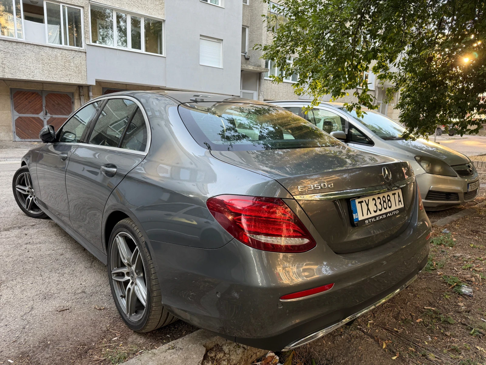 Mercedes-Benz E 350  - изображение 5