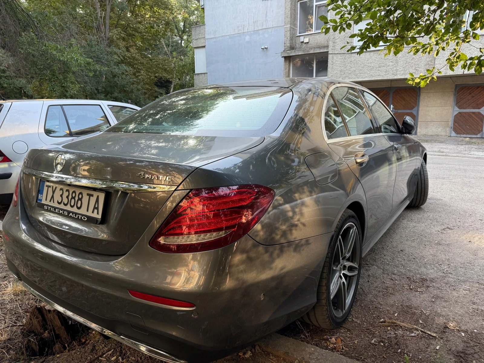 Mercedes-Benz E 350  - изображение 6