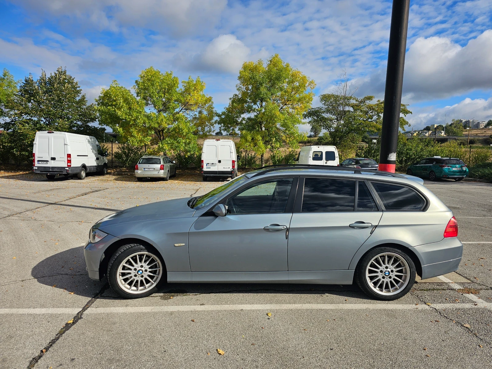 BMW 318 Е91 - изображение 6