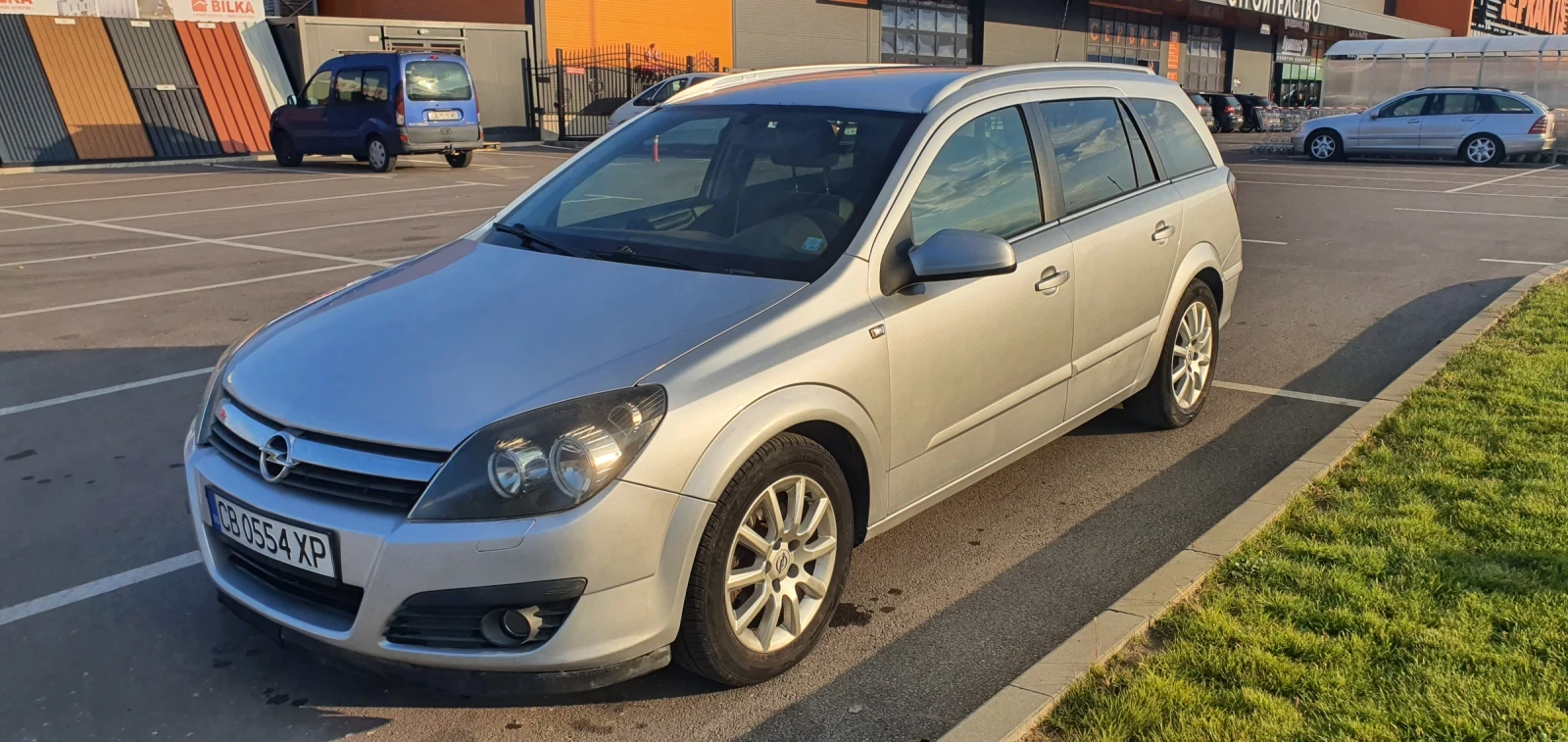 Opel Astra 1.9 120к.с. 8кл. COSMO  - изображение 7