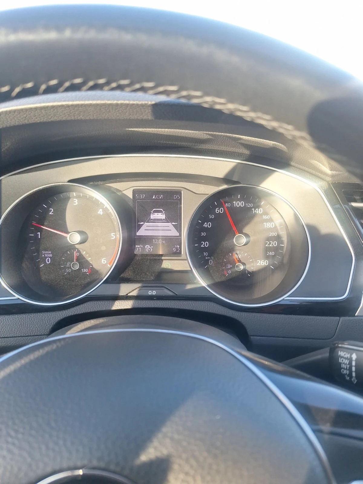 VW Passat, снимка 15 - Автомобили и джипове - 53787593