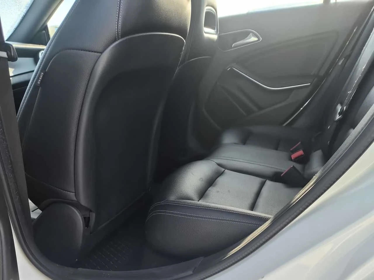 Mercedes-Benz CLA * 250 * CARFAX * ЦЕНА ДО БГ, снимка 14 - Автомобили и джипове - 53969769