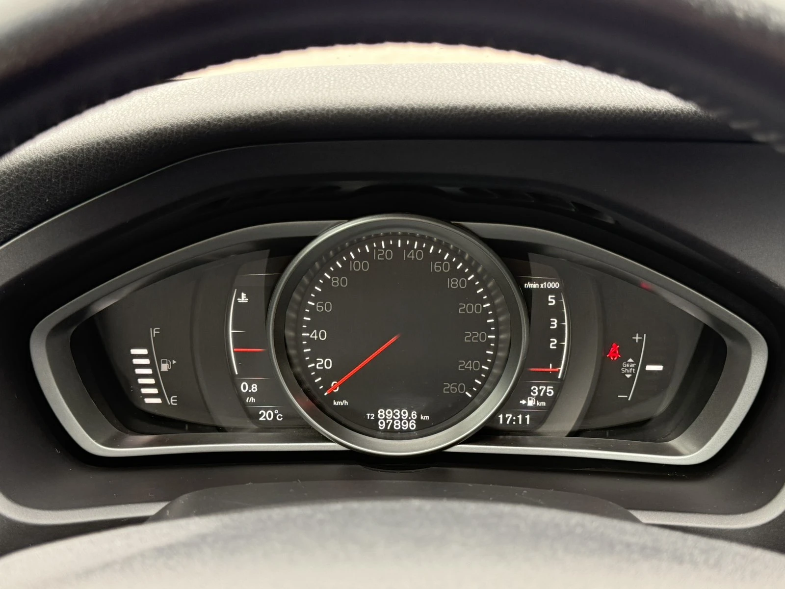 Volvo V40 D2 2.0 (120 hp), снимка 14 - Автомобили и джипове - 54207470