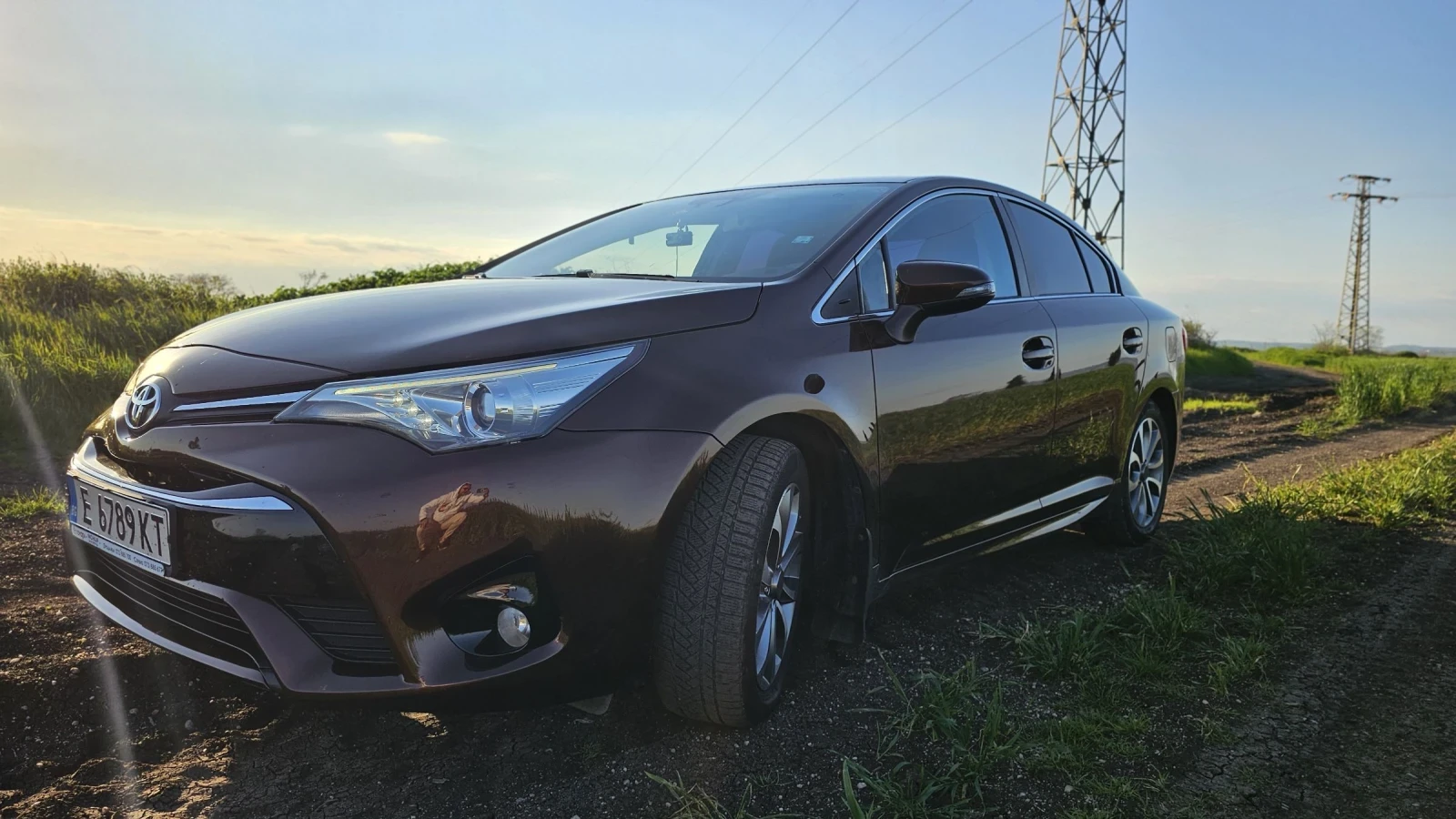Toyota Avensis 2.0 D-4D, снимка 3 - Автомобили и джипове - 54313796