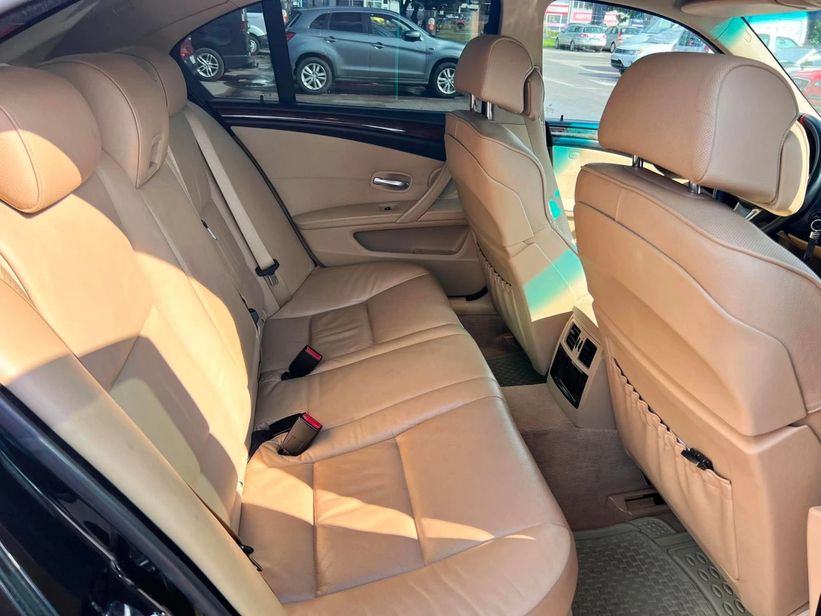 BMW 530 LPG, снимка 14 - Автомобили и джипове - 55152610