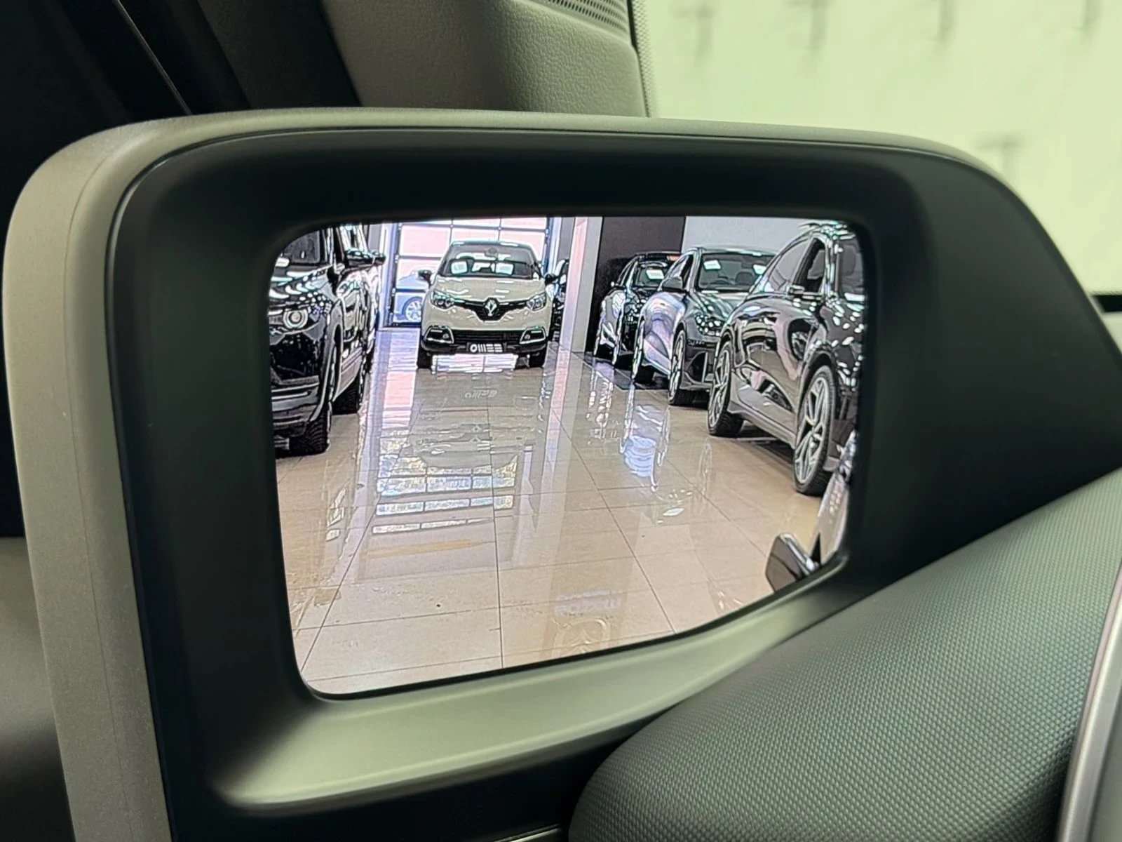 Hyundai Ioniq 6 AWD 77kWh UNIQ 360* DIST HUD BOSE SV Winter Pack+ , снимка 13 - Автомобили и джипове - 55715526