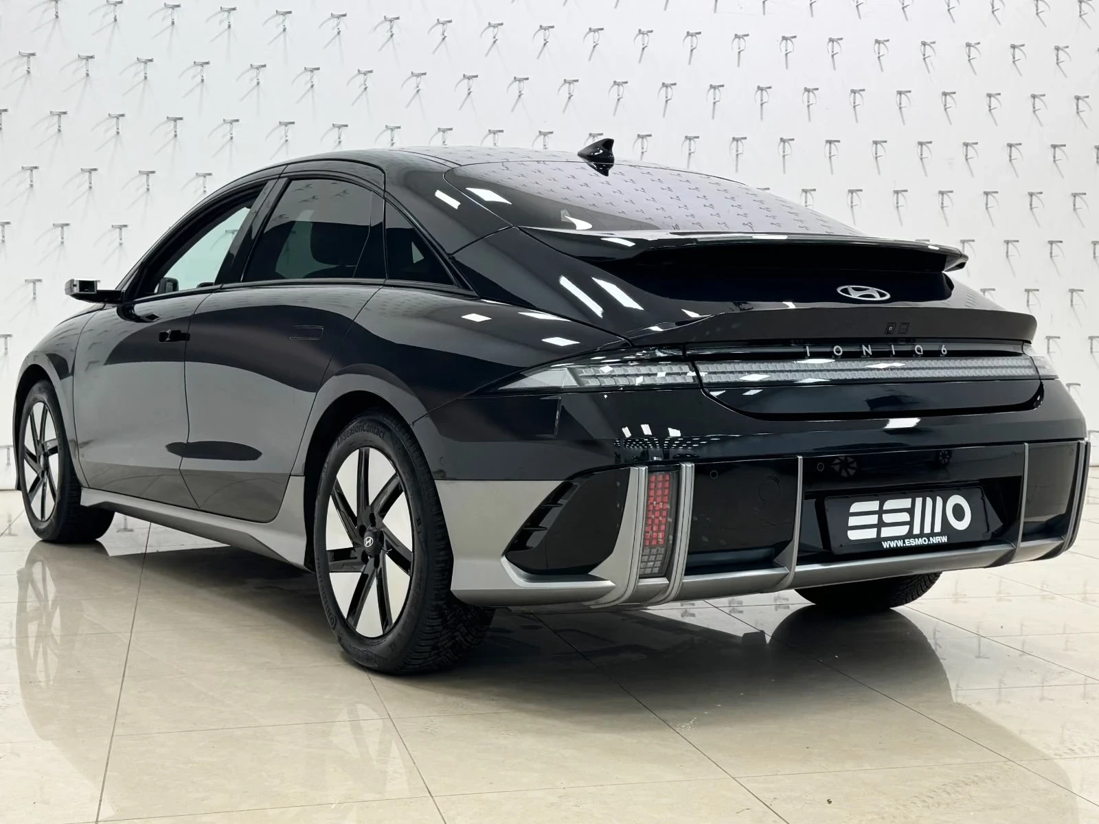 Hyundai Ioniq 6 AWD 77kWh UNIQ 360* DIST HUD BOSE SV Winter Pack+ , снимка 6 - Автомобили и джипове - 55715526