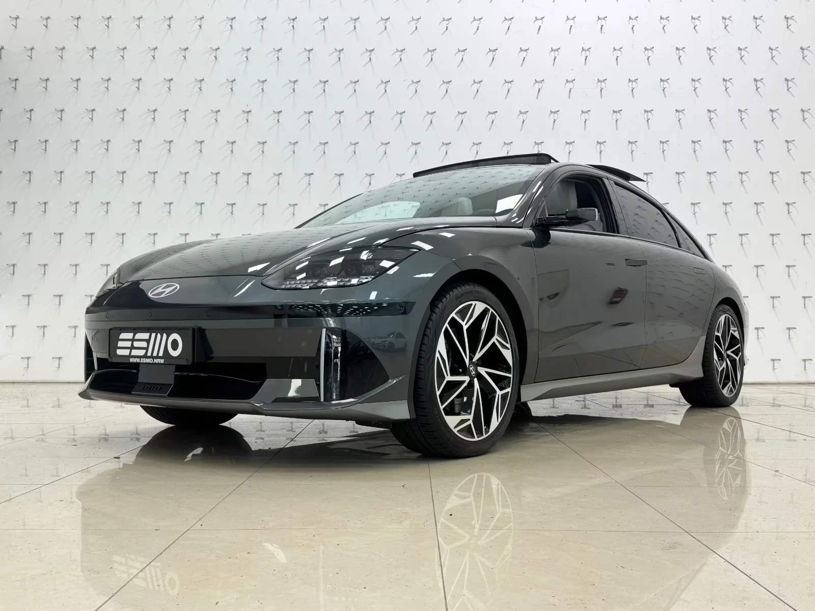 Hyundai Ioniq 6 AWD 77kWh UNIQ 360* DIST HUD PANO SV Winter Pack+ 
