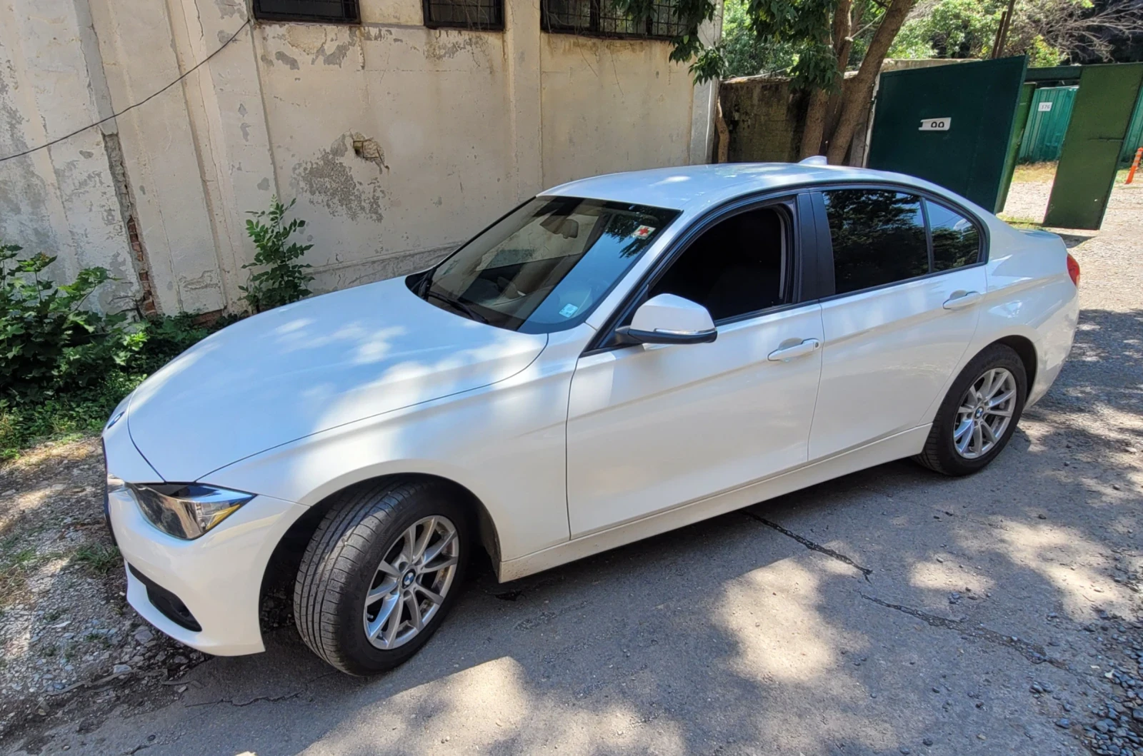 BMW 316 97 000 км. F 30, снимка 3 - Автомобили и джипове - 55338628