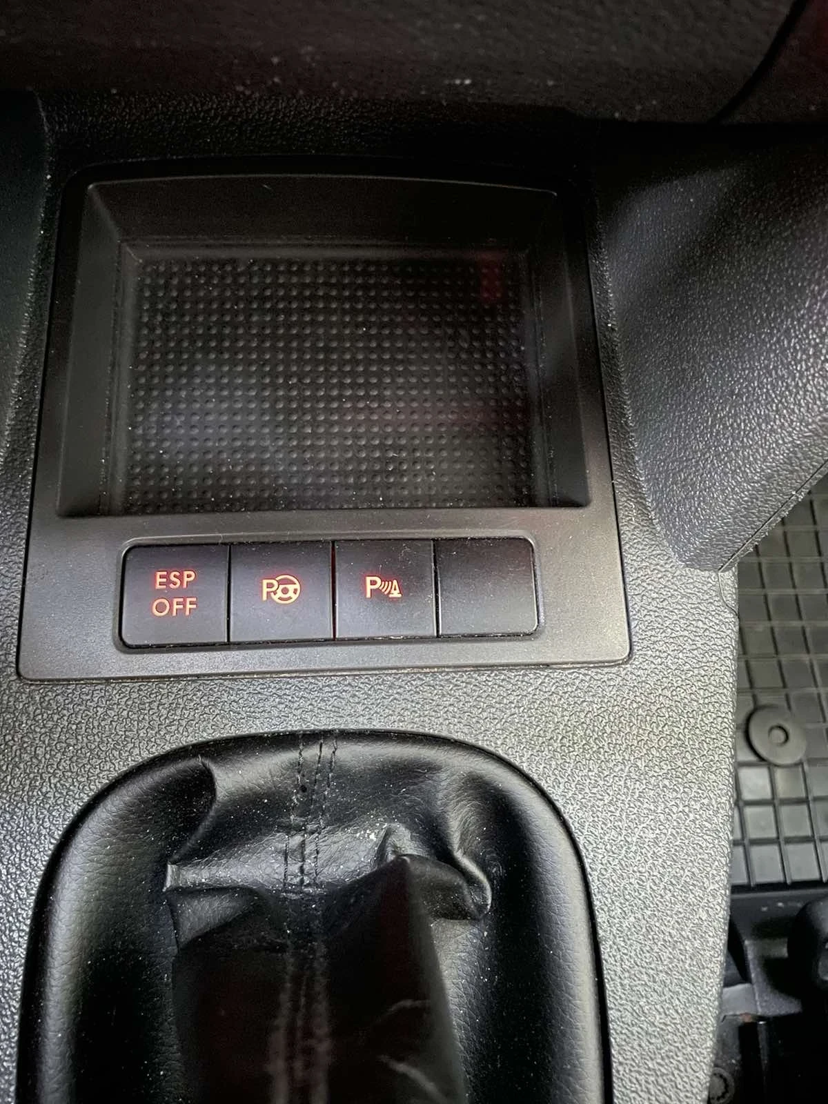 VW Touran, снимка 14 - Автомобили и джипове - 55564740