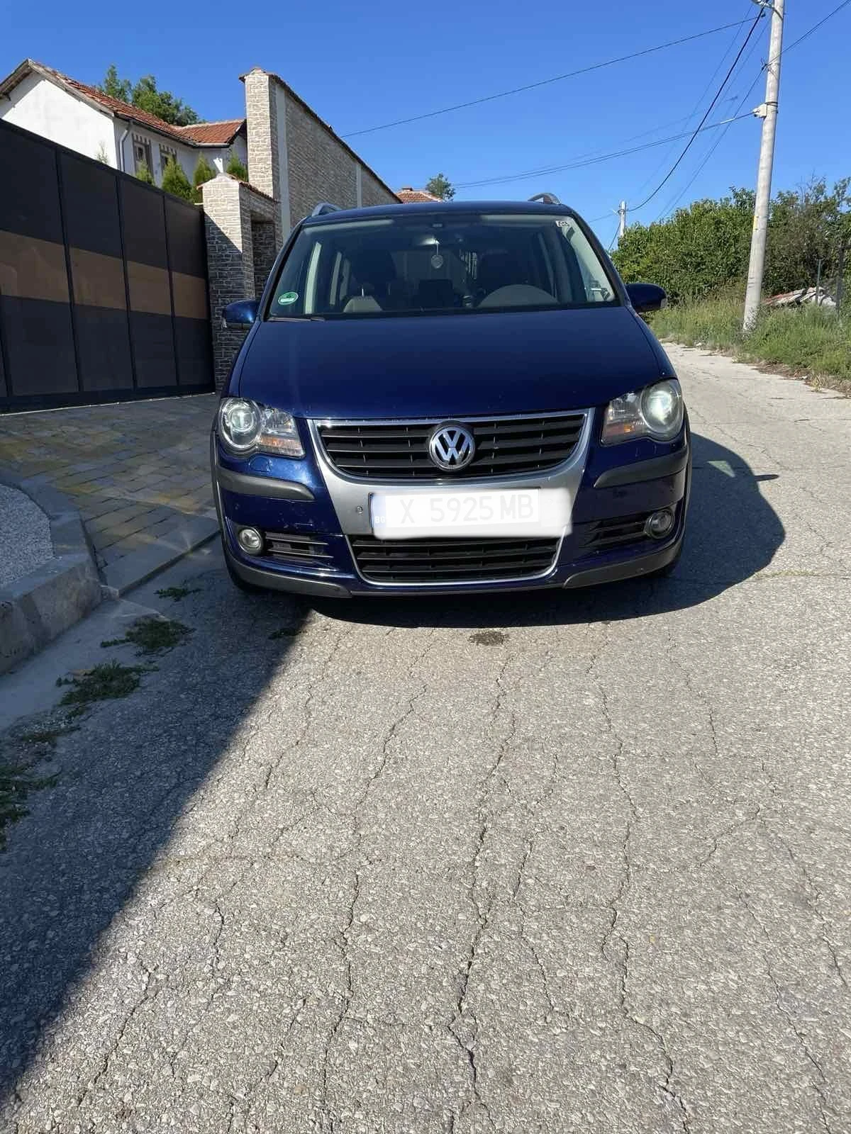 VW Touran, снимка 2 - Автомобили и джипове - 55564740