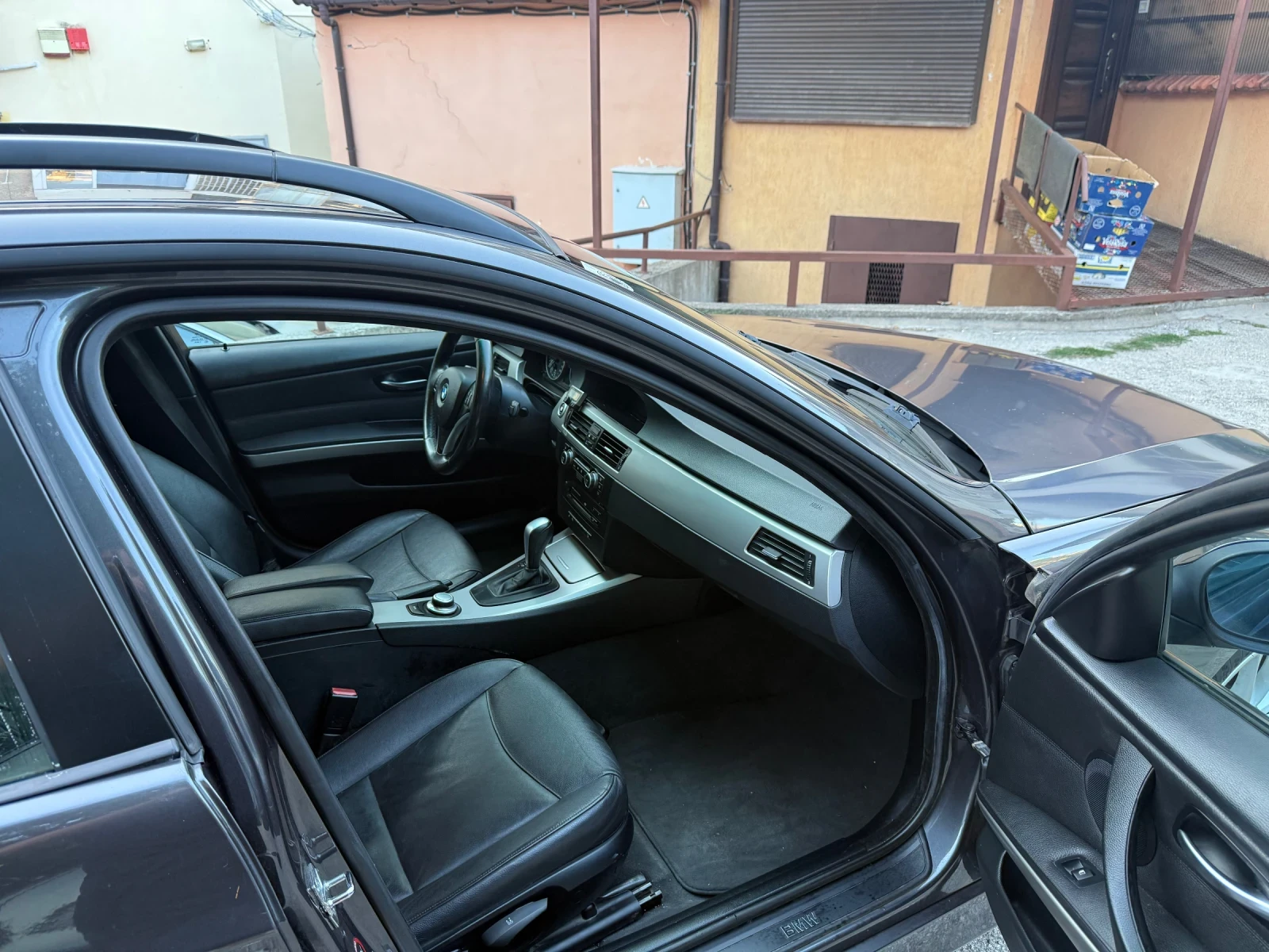 BMW 320 d, снимка 4 - Автомобили и джипове - 55603541