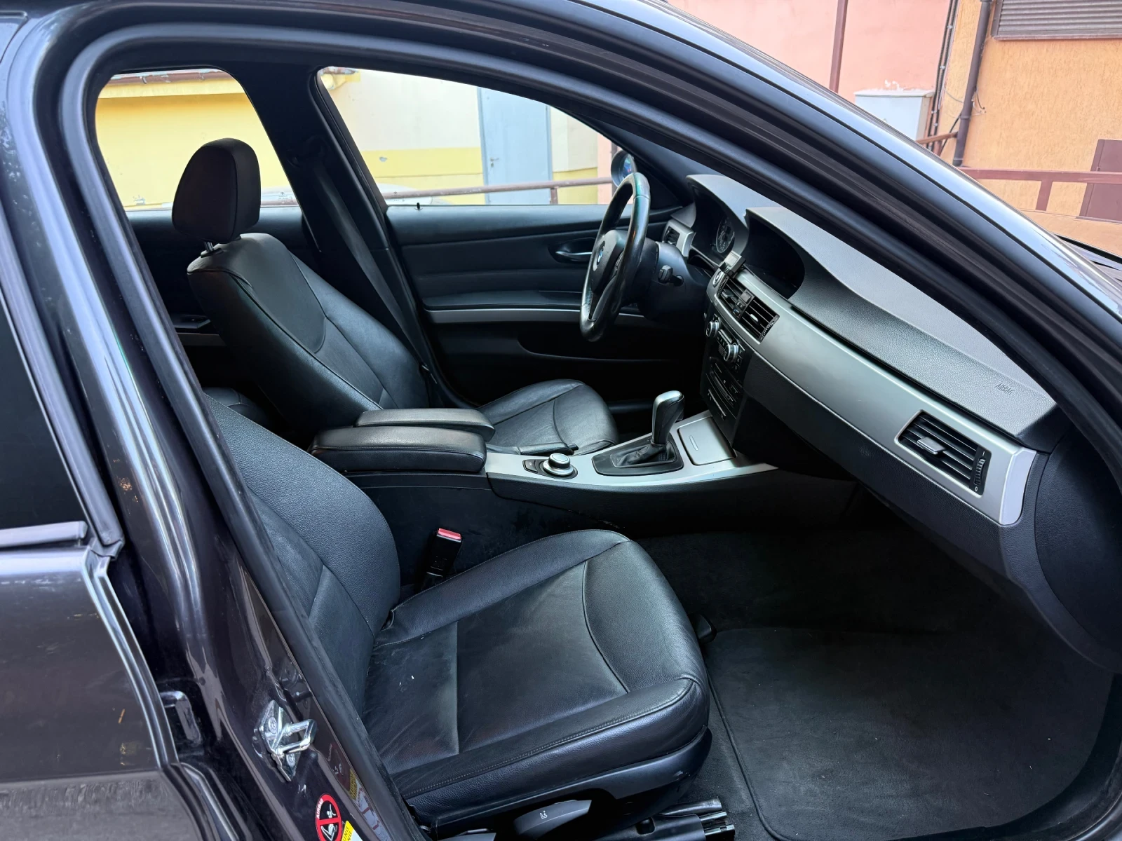 BMW 320 d, снимка 8 - Автомобили и джипове - 55603541