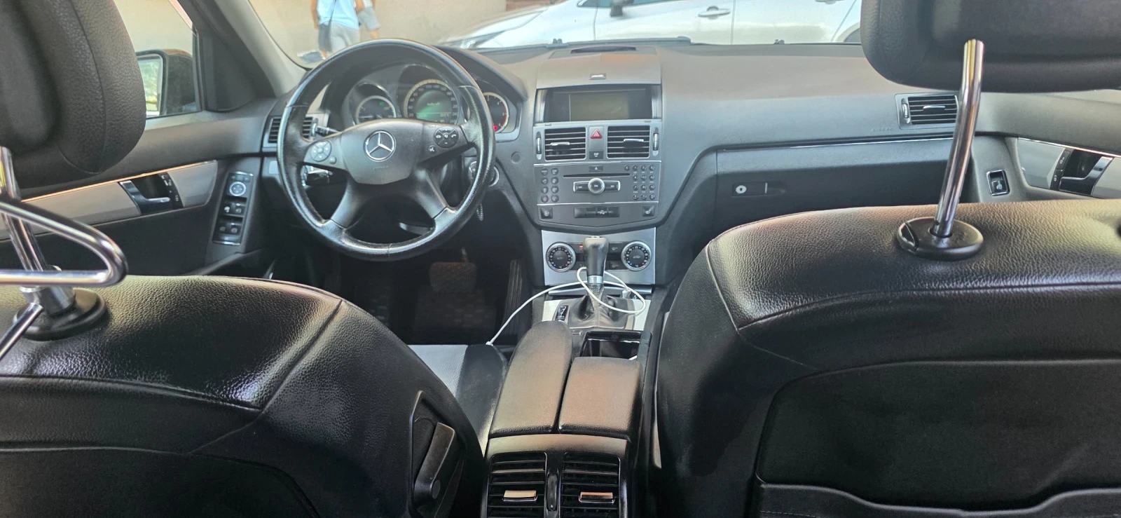 Mercedes-Benz C 350 4-MATIC, снимка 17 - Автомобили и джипове - 55905654