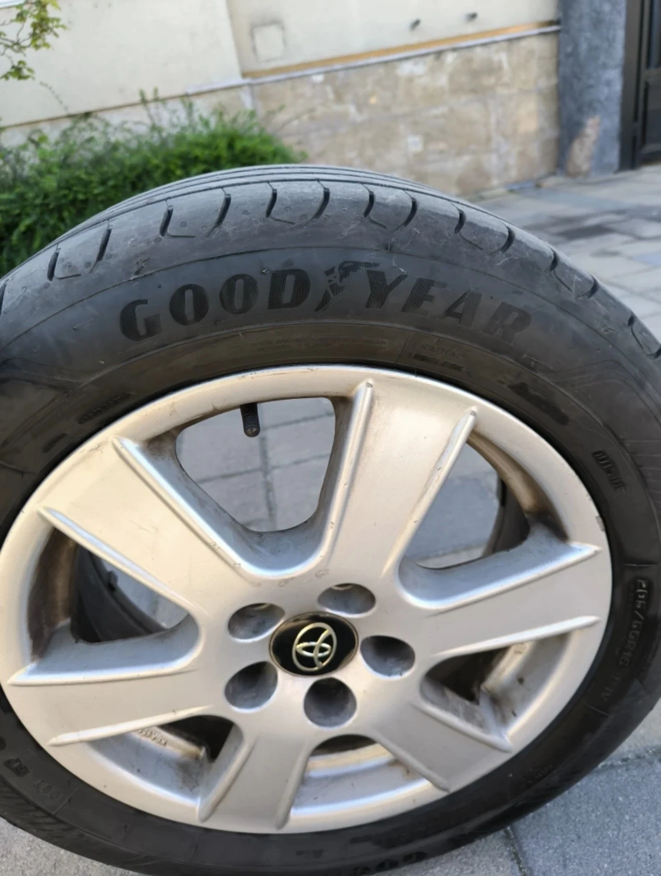 Toyota Auris 1.6 VVTi, LPG Landi Renzo , снимка 15 - Автомобили и джипове - 55974875
