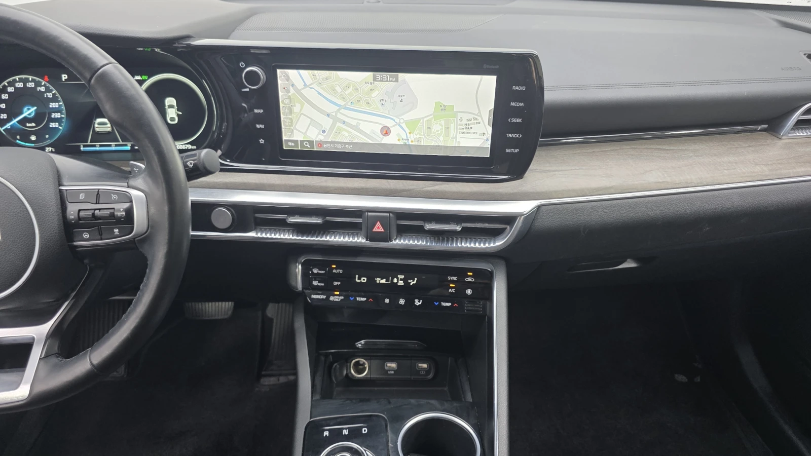 Kia K5 Noblesse* 360* BLIND SPOT* ПОДГРЕВ ВОЛАН* КРАЙНА Ц, снимка 14 - Автомобили и джипове - 56025038