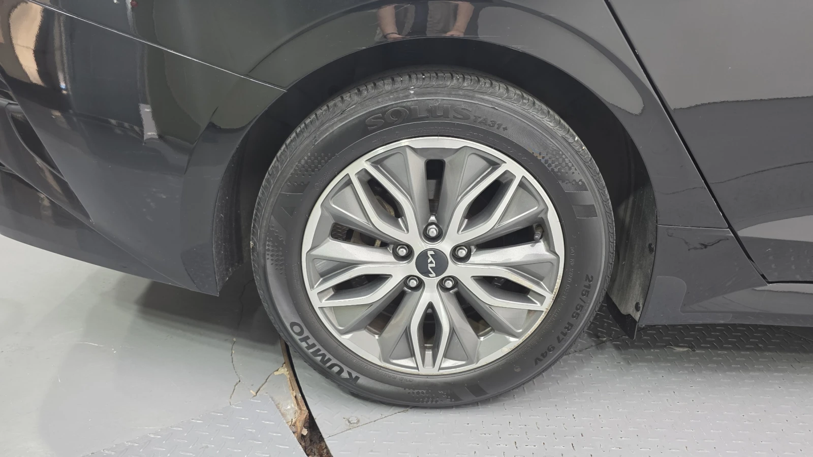 Kia K5 Noblesse* 360* BLIND SPOT* ПОДГРЕВ ВОЛАН* КРАЙНА Ц, снимка 5 - Автомобили и джипове - 56025038