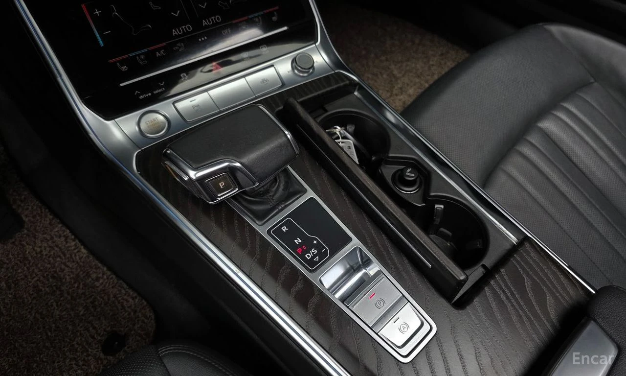 Audi A6 45TFSI* DIS* ХЕДЪП* ОБДУХ* 360* ПАНО* КРАЙНА ЦЕНА, снимка 14 - Автомобили и джипове - 56262483