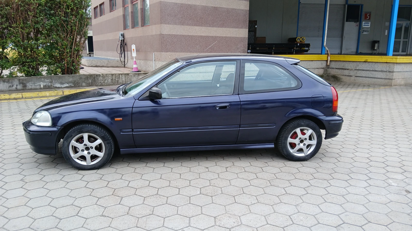 Honda Civic Civic VI Hatchback, снимка 4 - Автомобили и джипове - 56350646