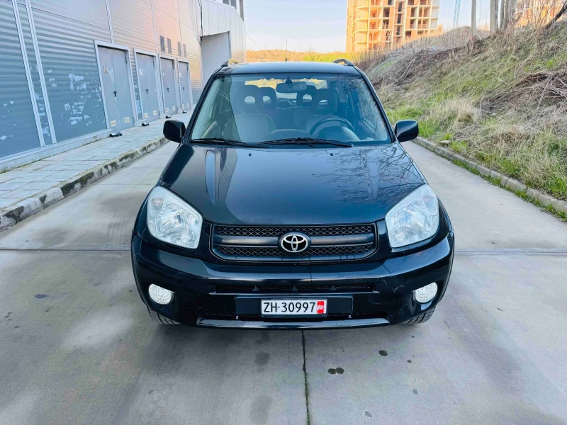 Toyota Rav4 2.0i Swiss 4x4, снимка 3 - Автомобили и джипове - 48884148