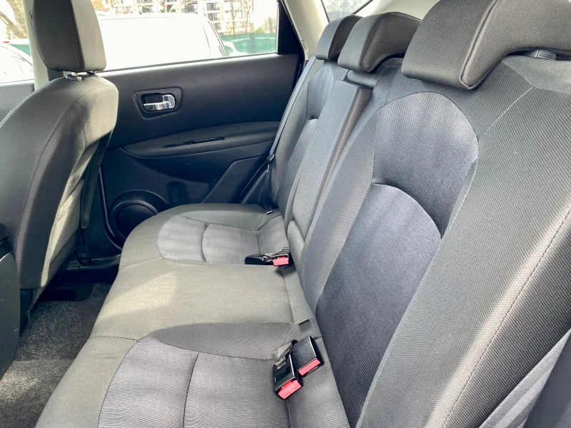 Nissan Qashqai, снимка 8 - Автомобили и джипове - 53565594