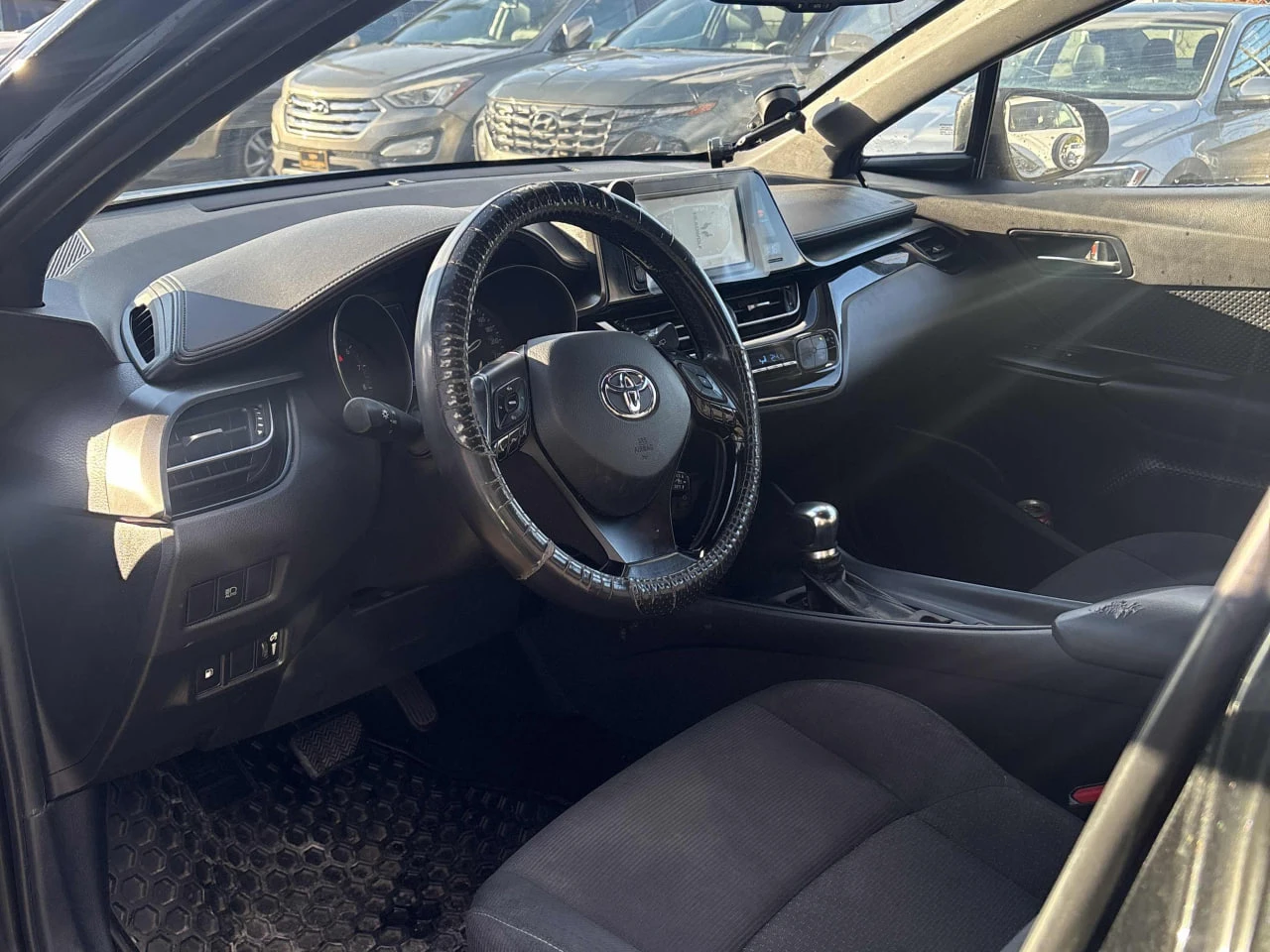 Toyota C-HR CARFAX* АВТОФИНАНСИРАНЕ БЕЗ ПЪРВОНАЧАЛНА ВНОСКА - изображение 4