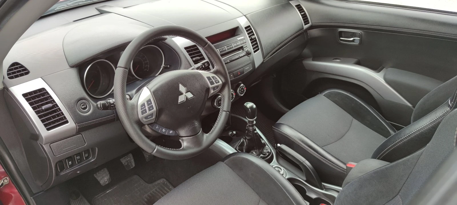 Mitsubishi Outlander * 4WD* 6+ 1* KEYLESS GO*  - изображение 10