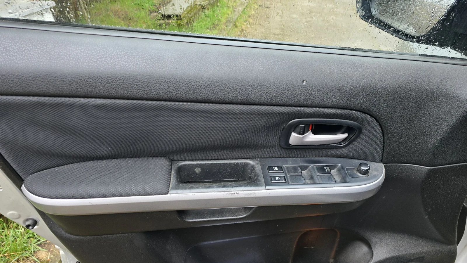 Suzuki Grand vitara, снимка 9 - Автомобили и джипове - 53934102