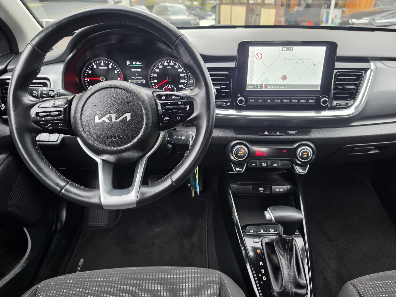 Kia Stonic VISION* 1.0 Turbo* АВТОМАТИК* ГЕРМАНИЯ, снимка 8 - Автомобили и джипове - 53962865