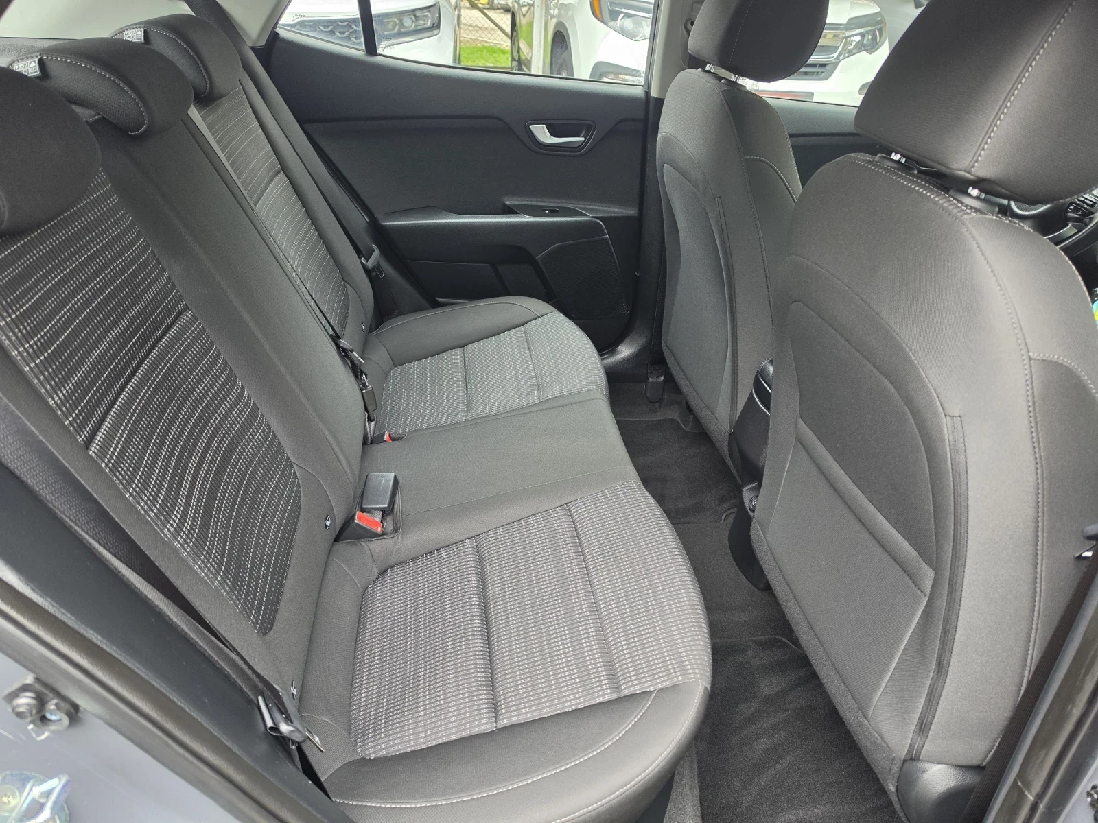 Kia Stonic VISION* 1.0 Turbo* АВТОМАТИК* ГЕРМАНИЯ, снимка 17 - Автомобили и джипове - 53962865