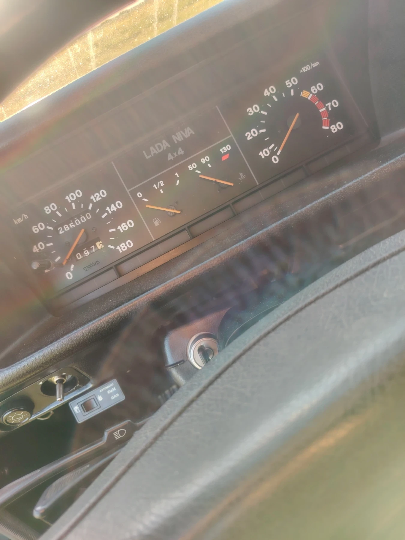 Lada Niva 1.7 ГАЗ бензин , снимка 14 - Автомобили и джипове - 54313762