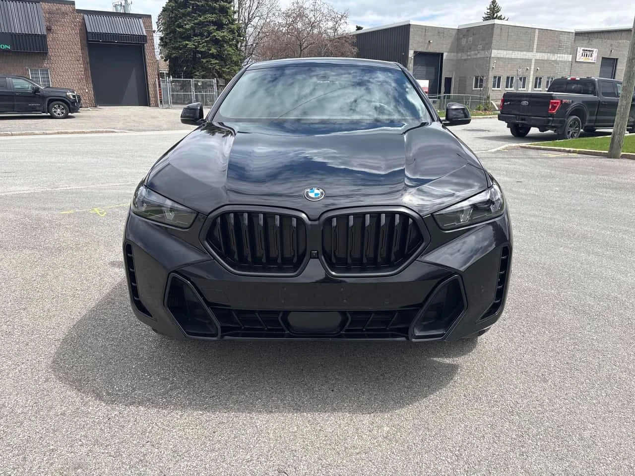 BMW X6 xDrive40i/ДИСТРОНИК/360/ПАНОРАМА, снимка 2 - Автомобили и джипове - 54512740