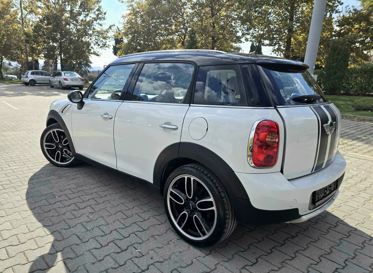 Mini Countryman 1.6D/КОЖА/ПАНОРАМА, снимка 4 - Автомобили и джипове - 54775049