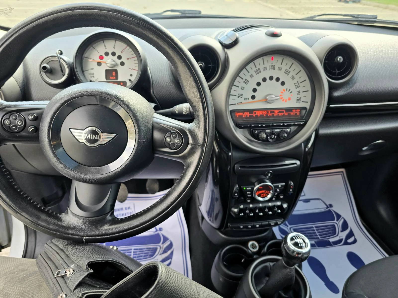 Mini Countryman 1.6D/КОЖА/ПАНОРАМА, снимка 10 - Автомобили и джипове - 54775049