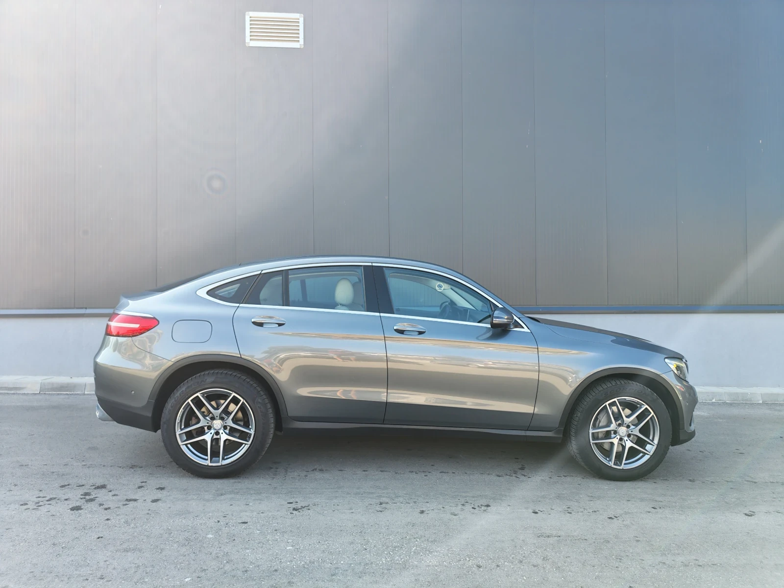 Mercedes-Benz GLC 250 COUPE, AMG, 4MATIC, 9G, AIRMATIC , снимка 8 - Автомобили и джипове - 55515402