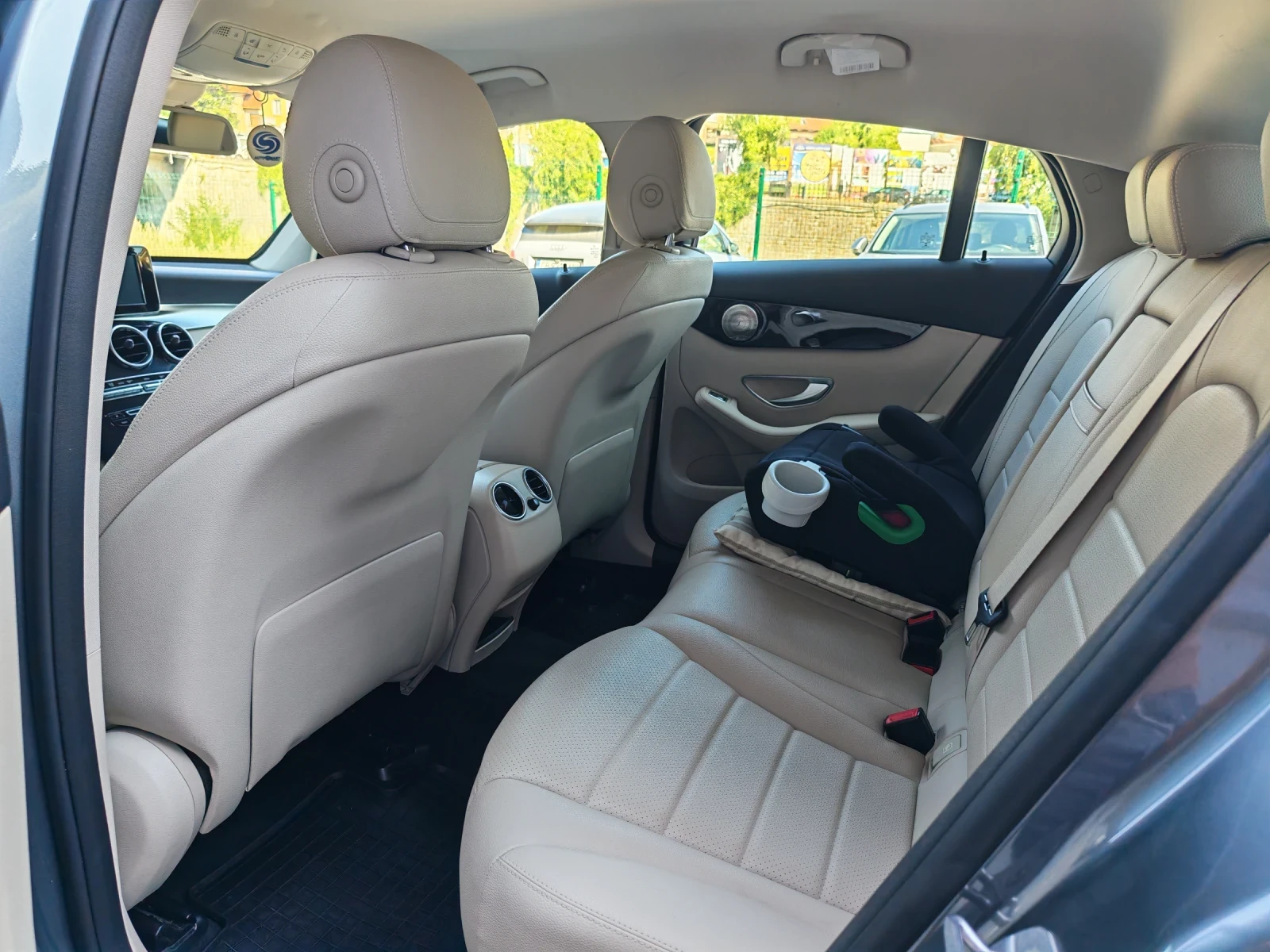 Mercedes-Benz GLC 250 COUPE, AMG, 4MATIC, 9G, AIRMATIC , снимка 10 - Автомобили и джипове - 55515402